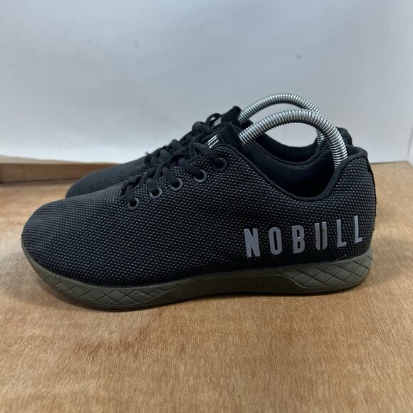 Athletic_Shoes